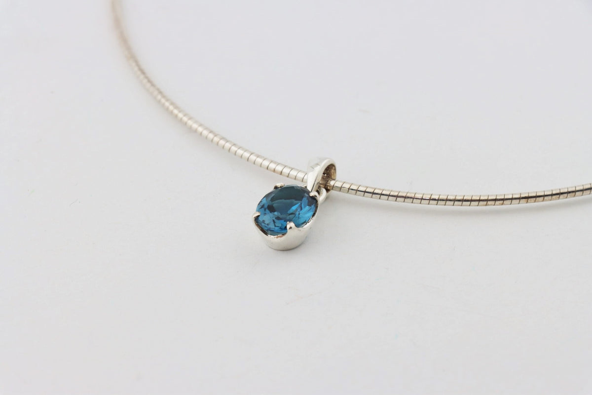 London Blue Topas Anhänger TO-013 – 925 Silber – facettierter Ovalschliff – 1,83 g – Bild 10