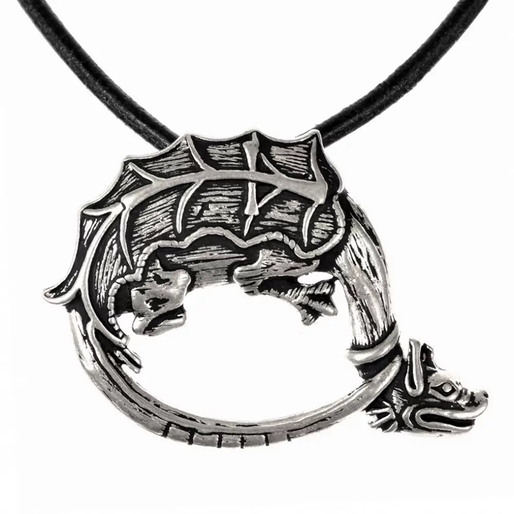 Drachenorden-Amulett aus versilberter Bronze