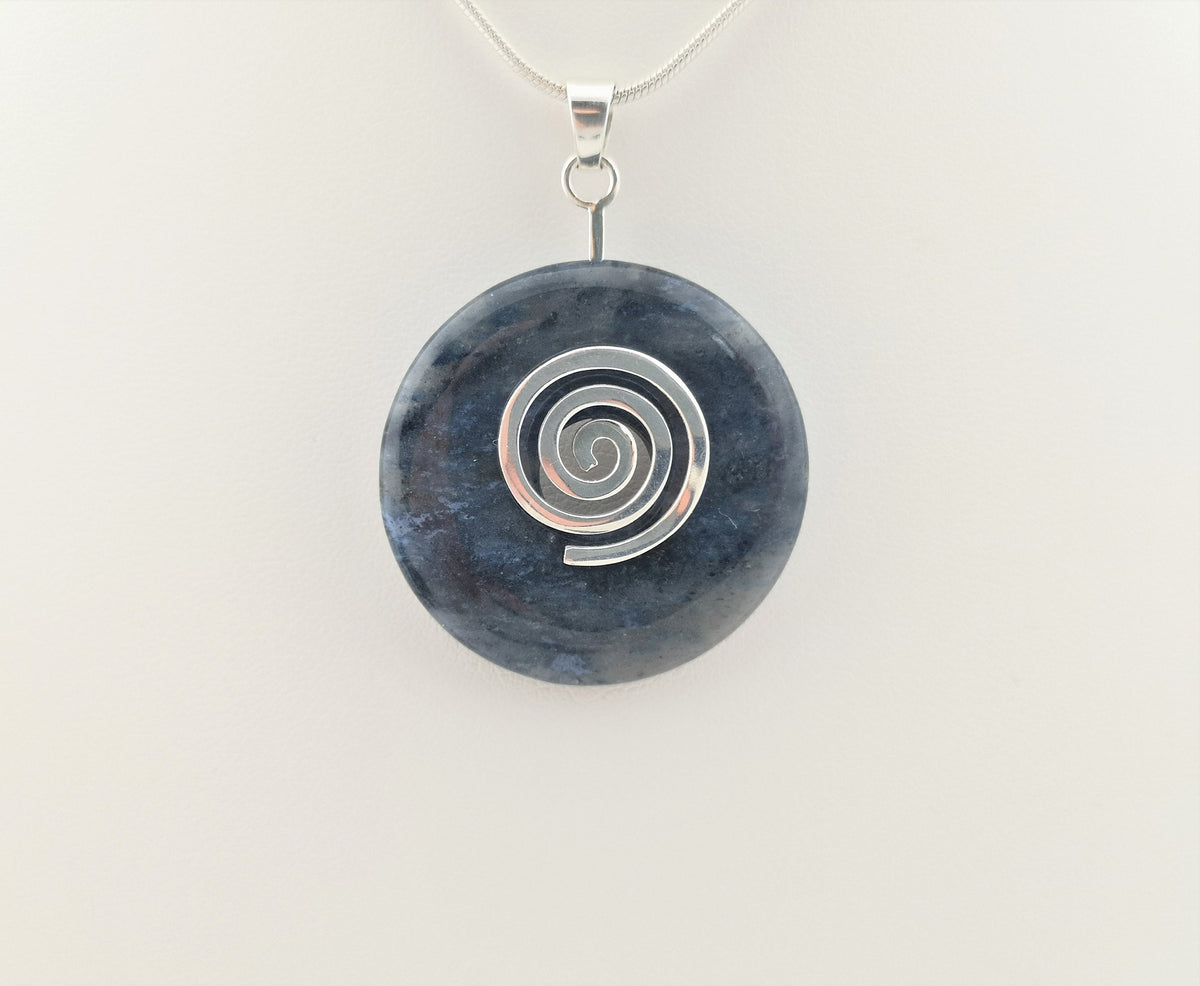 Dumortierit Donut mit separat erhältlichem Spiralhalter
