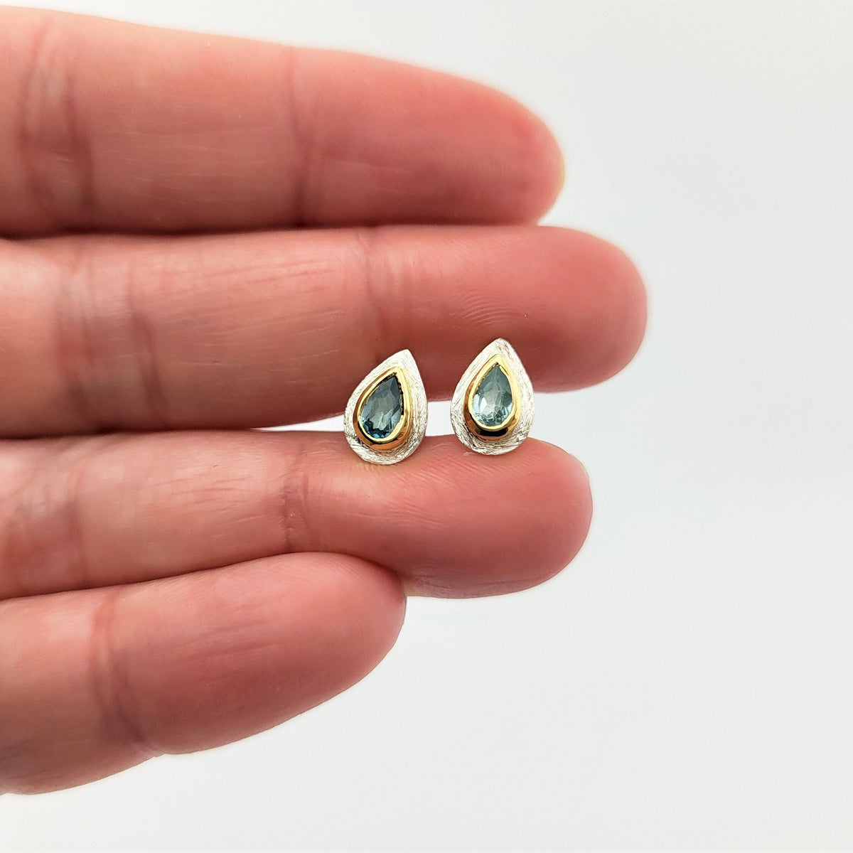 Blauer Zirkon Ohrstecker – teilvergoldetes 925 Silber, Sri Lanka – Bild 6