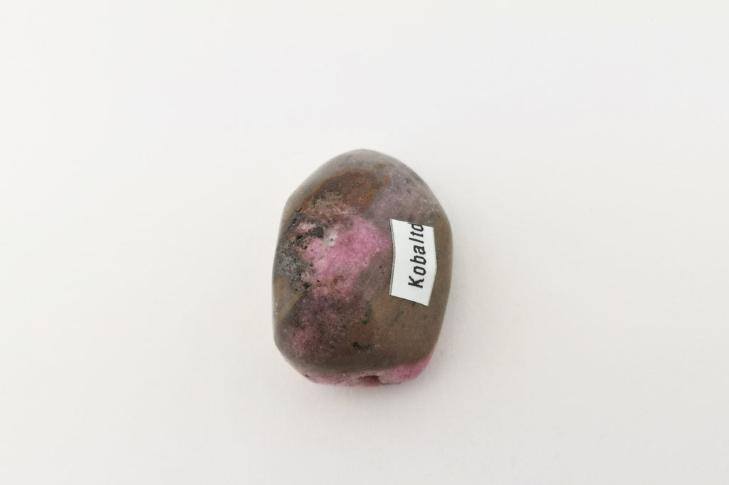 Kobaltdolomit Anhänger gebohrt – pinkfarbener Naturstein aus DR Kongo – 31 × 24 × 18 mm – Ansicht 4