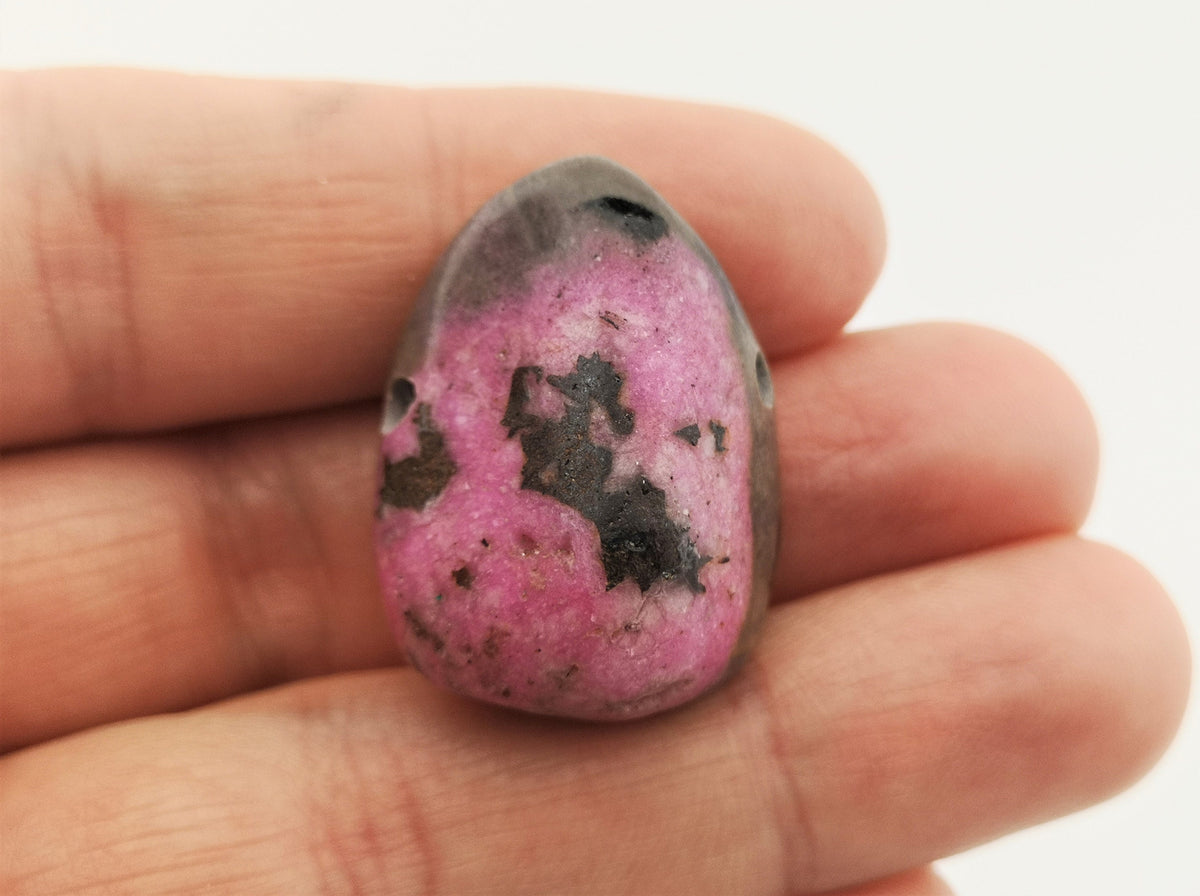 Kobaltdolomit Anhänger gebohrt – pinkfarbener Naturstein aus DR Kongo – 31 × 24 × 18 mm – Ansicht 5
