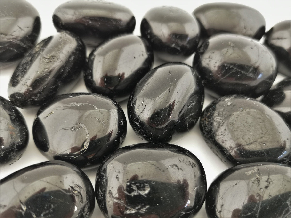 Schwarzer Turmalin Handschmeichler M – Bild 7