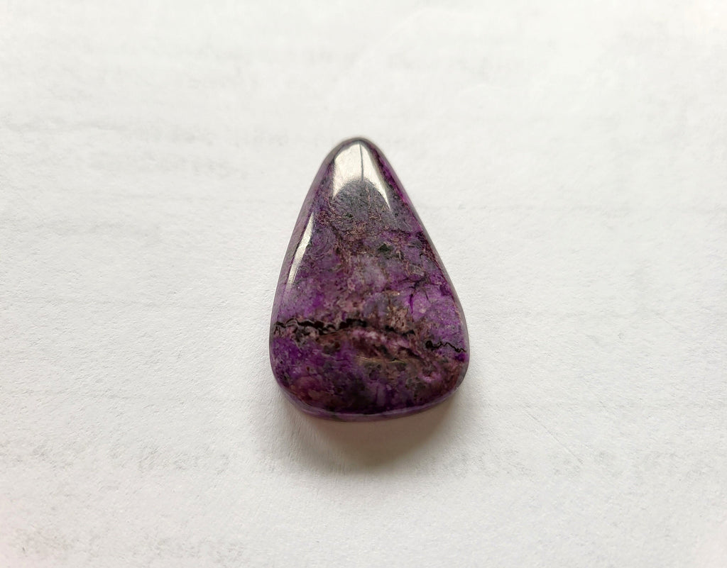 Sugilith Anhänger 41,9 ct – gebohrter violetter Edelstein, seltenes Schmuck-Unikat Sug240 – Ansicht 3
