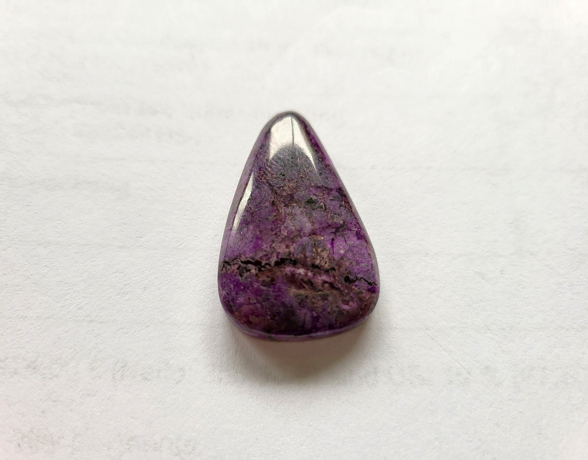 Sugilith Anhänger 41,9 ct – gebohrter violetter Edelstein, seltenes Schmuck-Unikat Sug240 – Ansicht 3