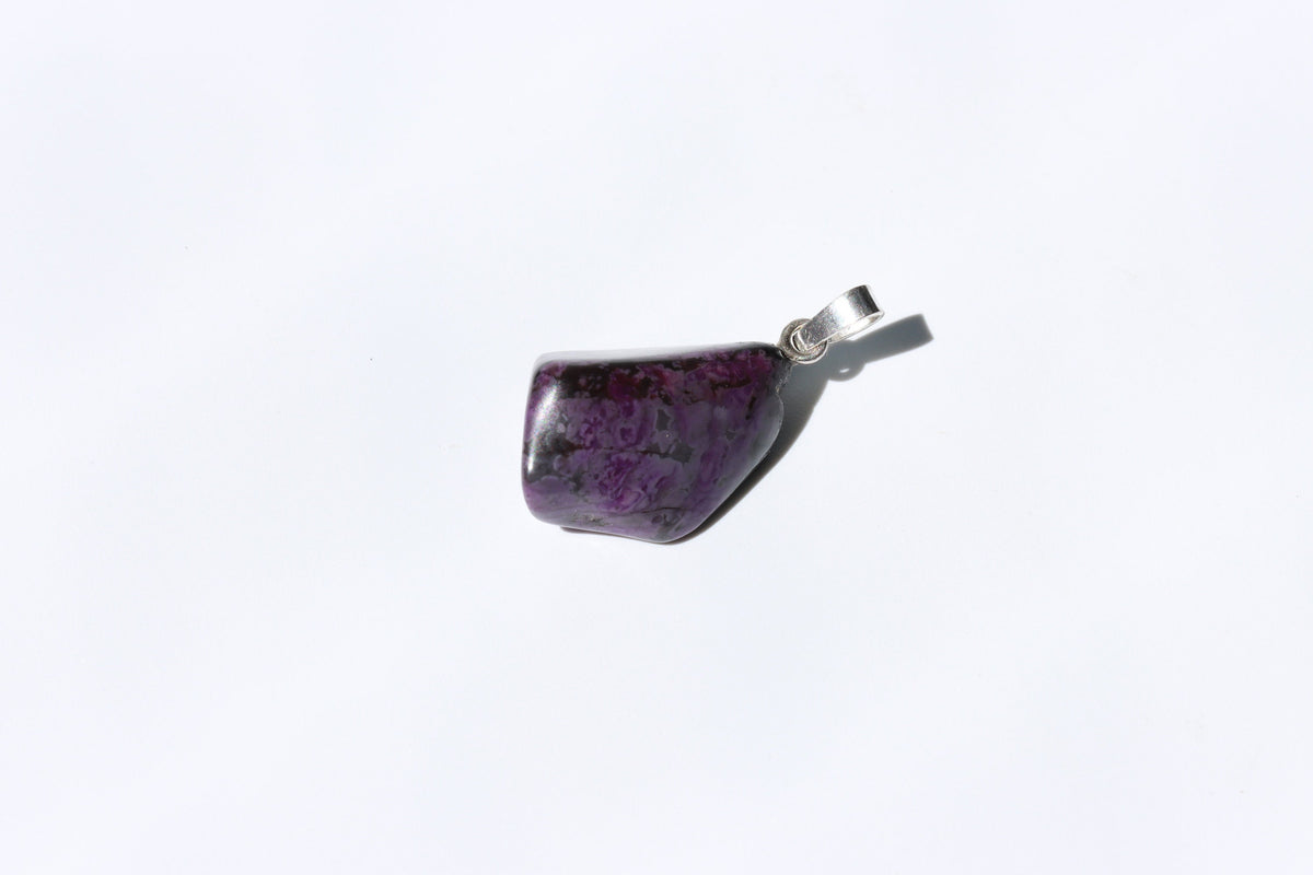 Sugilith Anhänger mit 925 Silberöse – violette Edelsteine | SUG101 – Bild 8