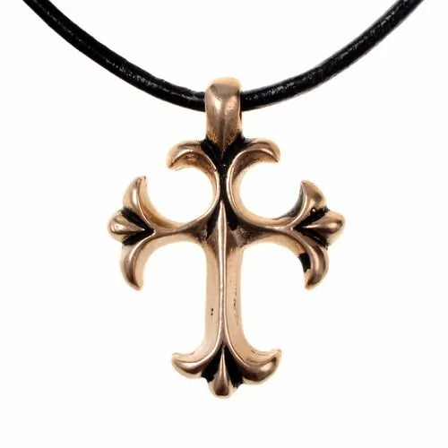 Tatzenkreuz-Anhänger als mittelalterliche Schmuckreplik